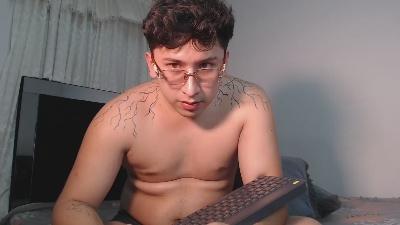 max_driver live from Colombia