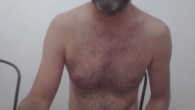 muy__versatil live from Spain