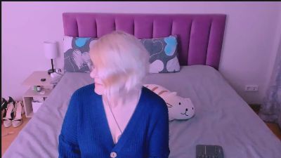 sabrinamac live from United States