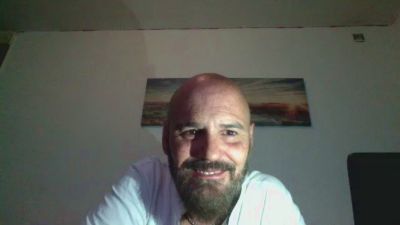 superchuk1 live from Spain