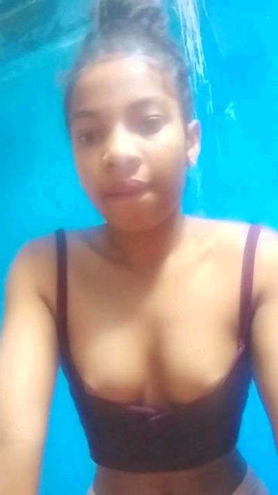 valerie72 live from Madagascar